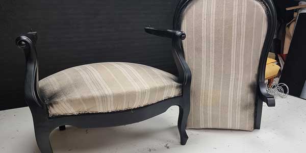 Fauteuil en restauration peinture